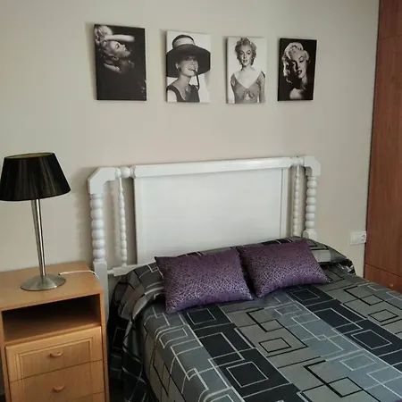 Spacious In 90 M² Pets Allowed